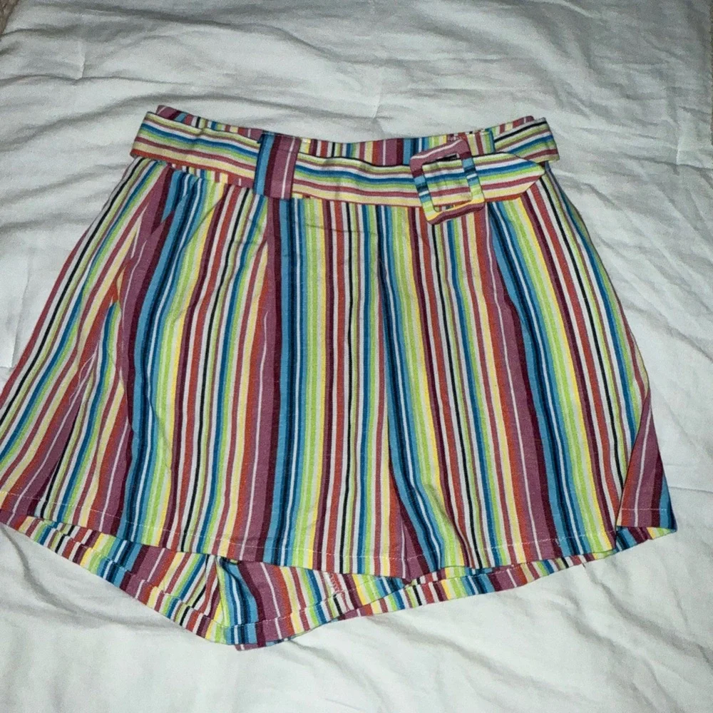 Colorful Shorts - Picture 1 of 4